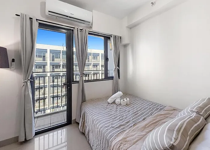 Cozy & Elegant 17f Shore 2 Manille